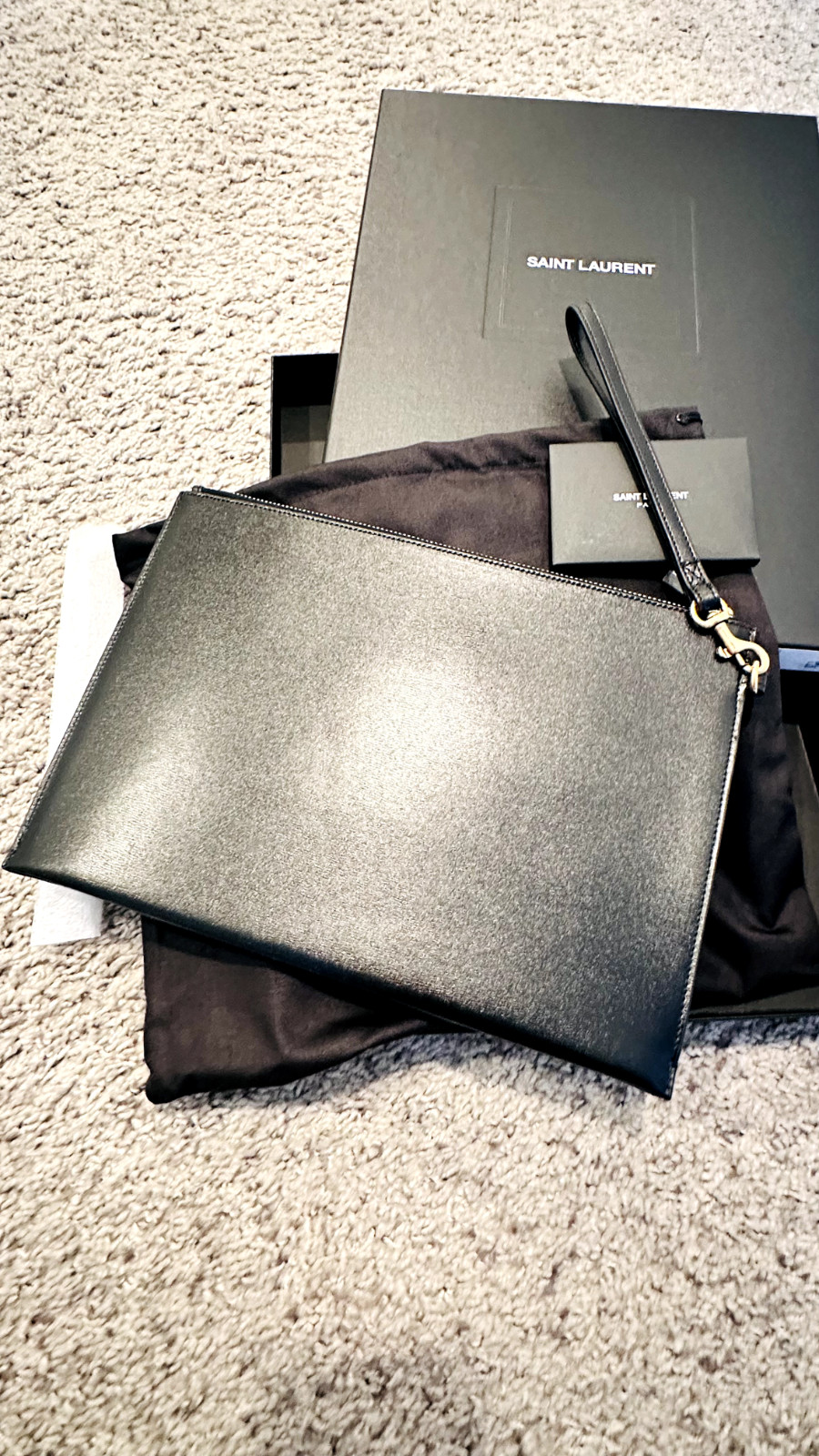 EXCELLENT & GIFTABLE! YSL Tiny Cassandre Zipped Tablet Holder Clutch