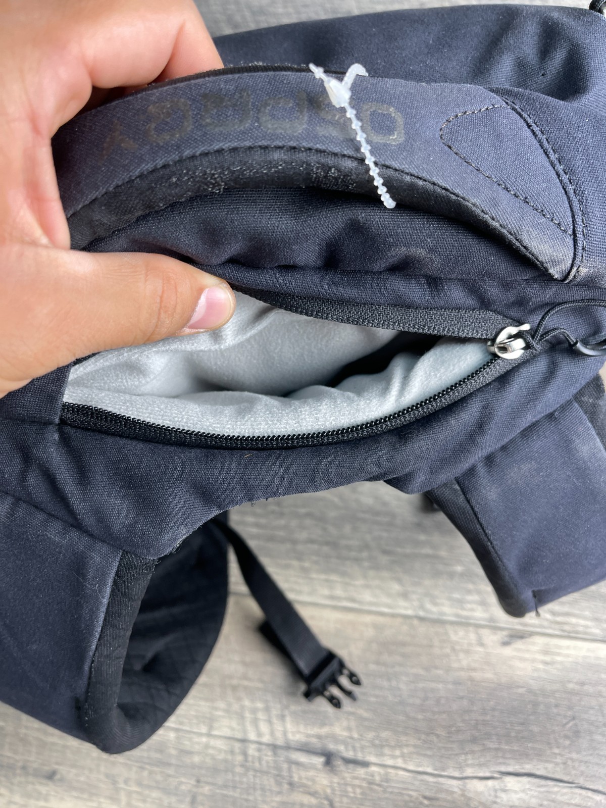 Osprey Backpack Commuter Navy Zip Inner Pocket Laptop Sleeve Adjustable Shoulder