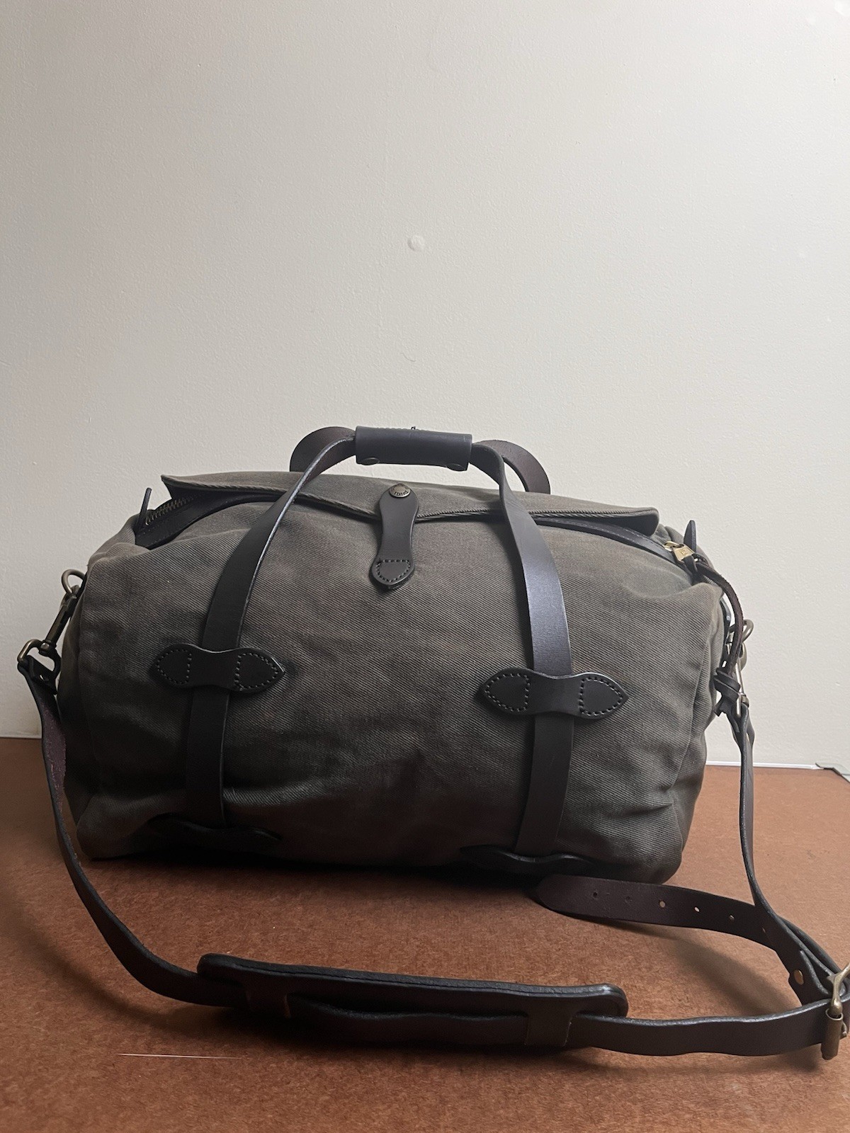 Filson Rugged Twill Duffle Bag Style 220 Small Otter Green Bridle Leather VGC