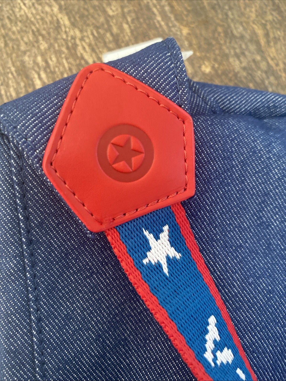 Universal Studios NWT MARVEL Captain America Denim Hip Bag Retail $35