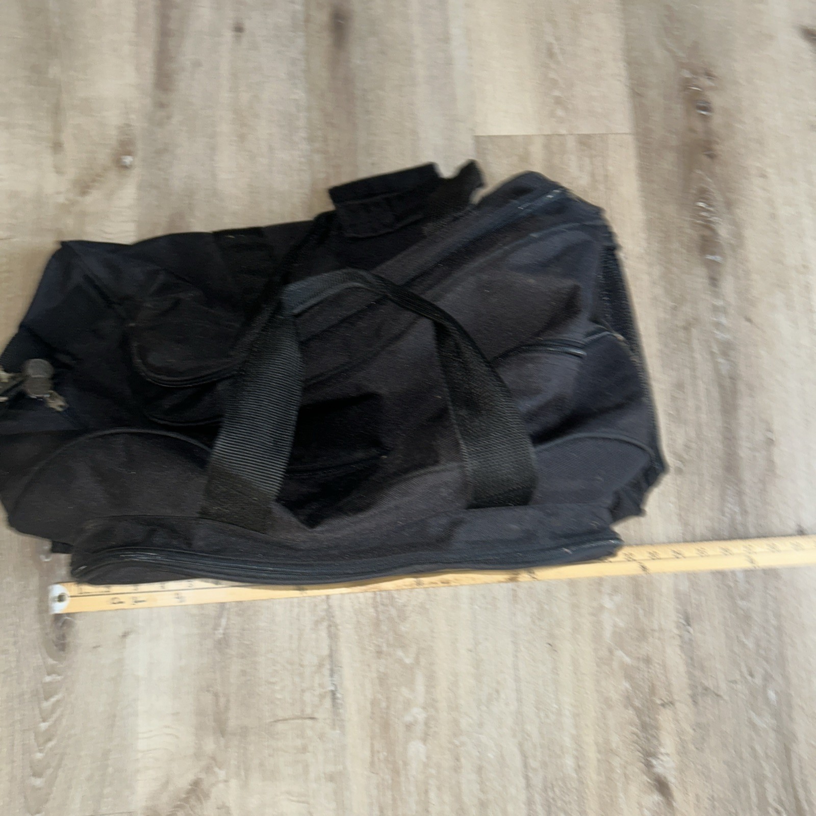 Pfizer Pharmaceutical Black Canvas Duffle Travel Bag Utility Tote Leeds Golf