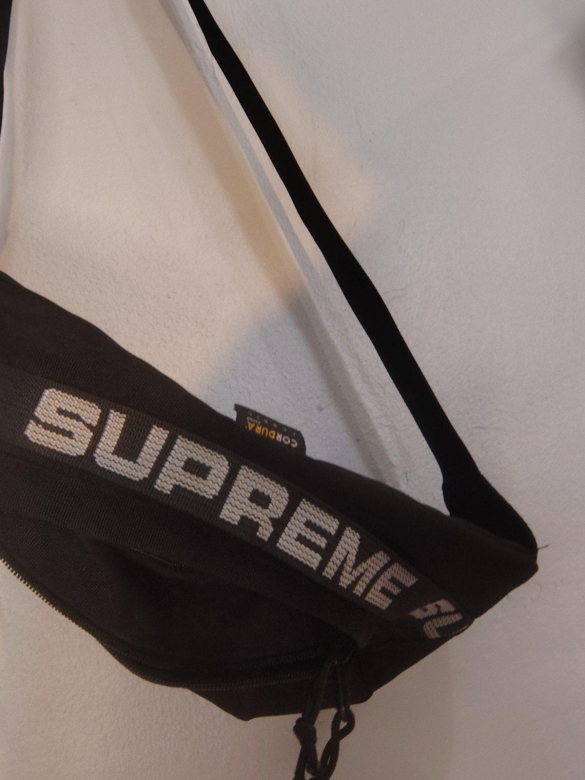 Supreme Black Logo Belt Bag/Fanny Pack, Zip Closure, Adjustable Shoulder Strap