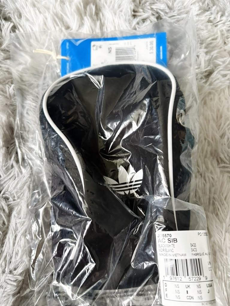 Adidas Original Adicolor Small Sling Bag Black White BRAND New in package