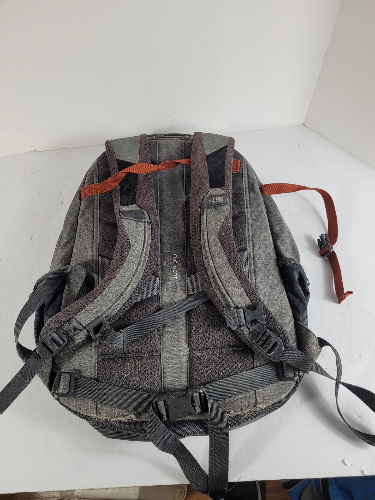 The North Face Recon FlexVent Men’s Backpack Medium Size Pre-Owned Ships Free