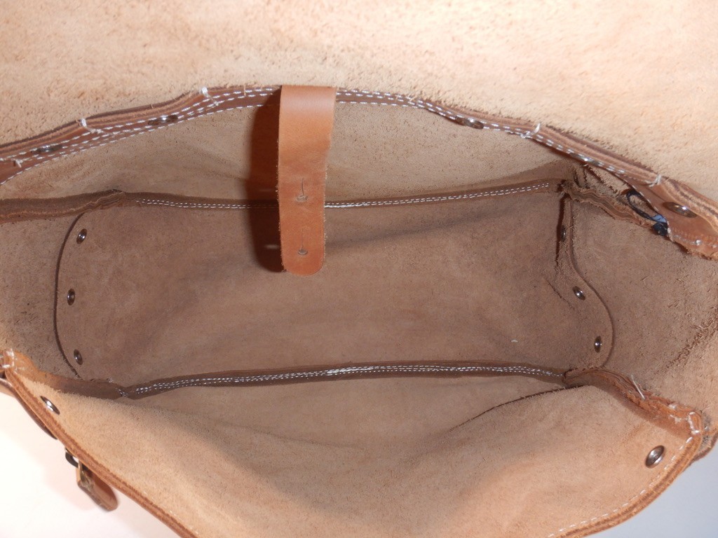 J Peterman ‘Counterfeit’ Mailbag Caramel Brown Leather