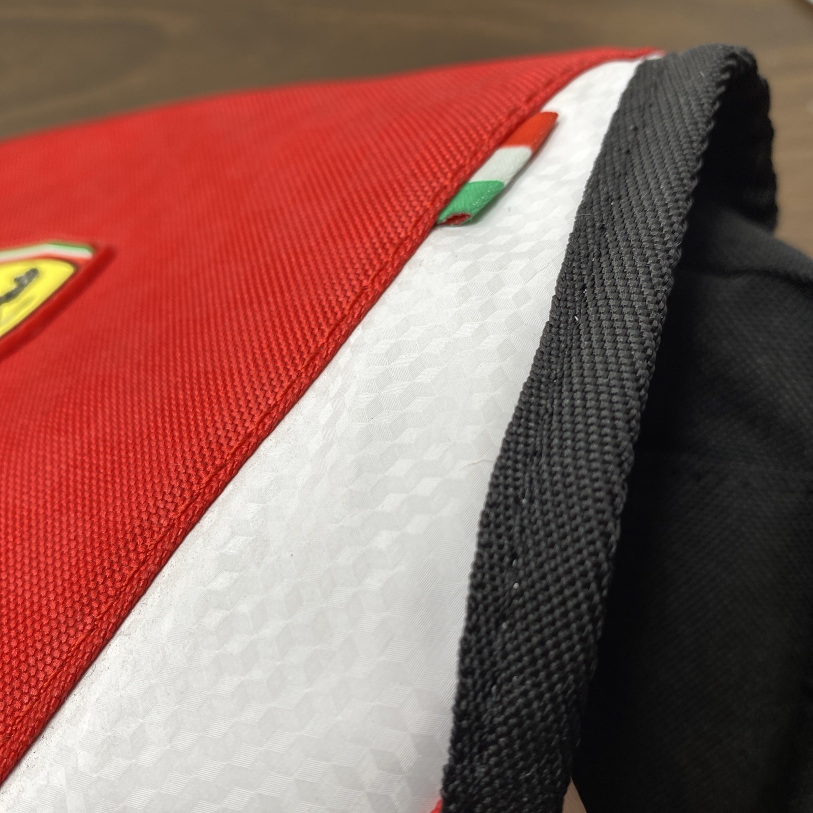 PUMA Official Ferrari Men’s Crossbody Bag Brand – Pre-Owned Black Red White