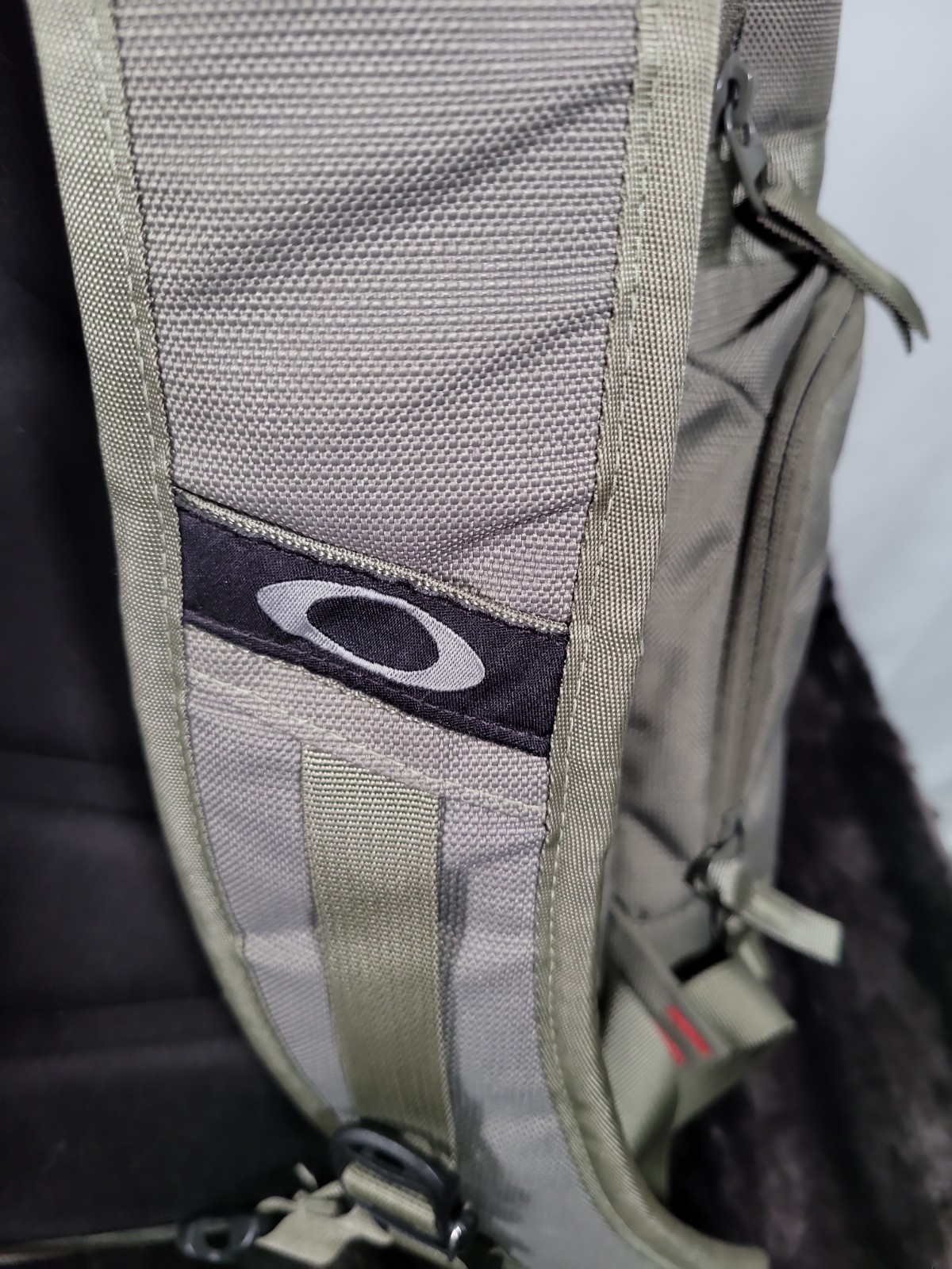OAKLEY CHAMBER RANGE BACKPACK Green Elite Transport Day Pack READ DESCRIPTION