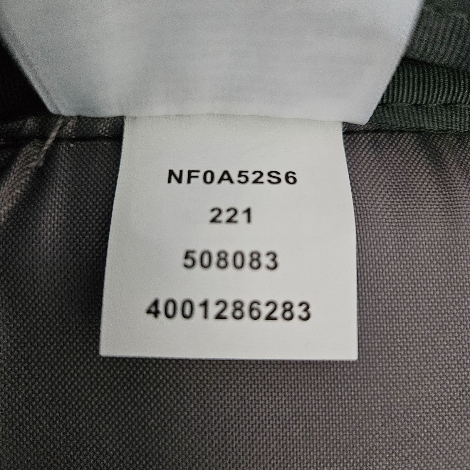The North Face Backpack Stalwart Savage Logo Gray & Black 26L 15″ Laptop Bag
