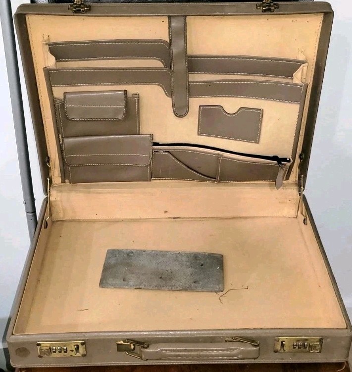 Vintage Floral Tapestry Hard Shell Briefcase Attache Case Brass Combination Lock