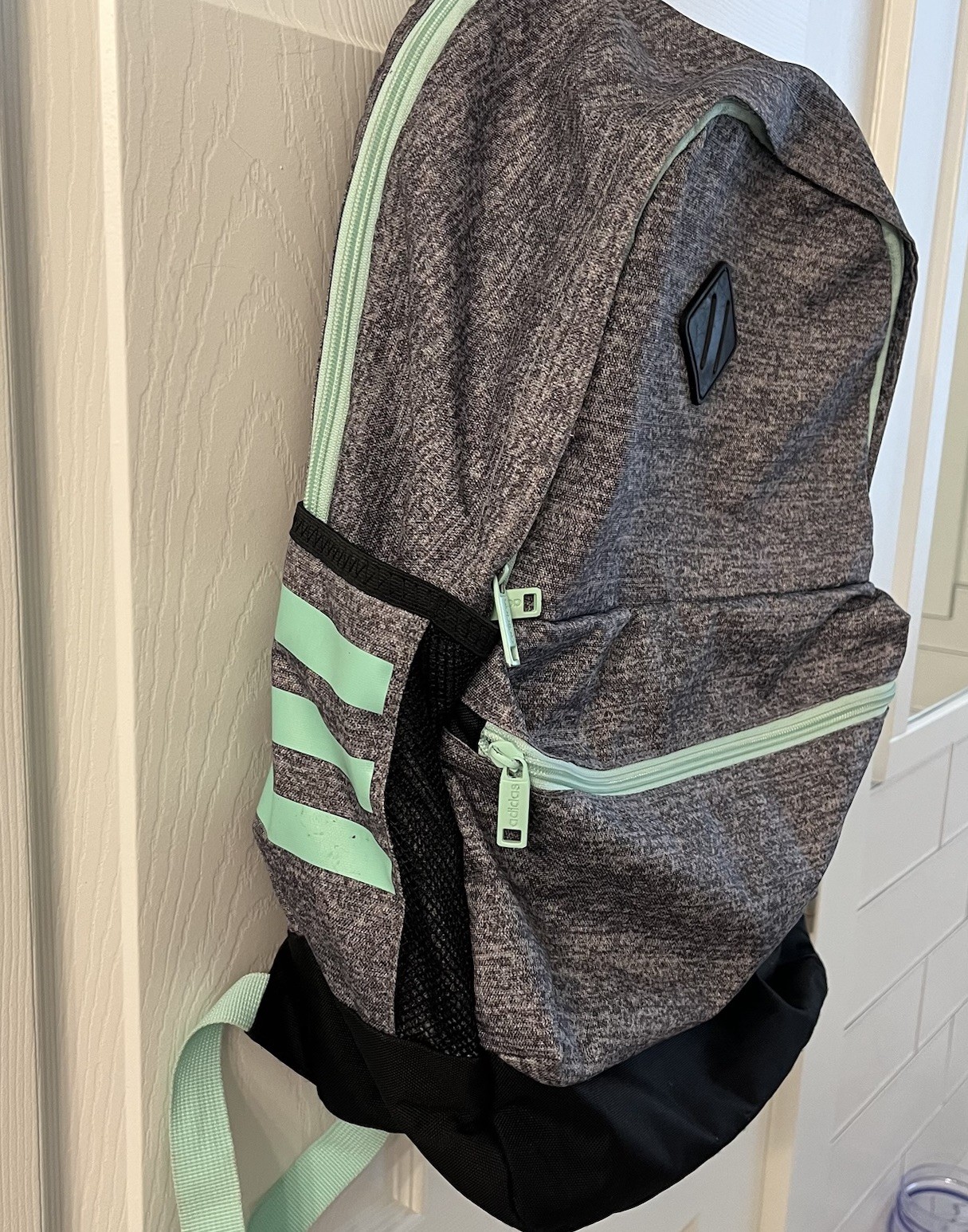 Adidas Backpack Laptop/Waterbottle Storage One Size Fits All Black Gray Mint