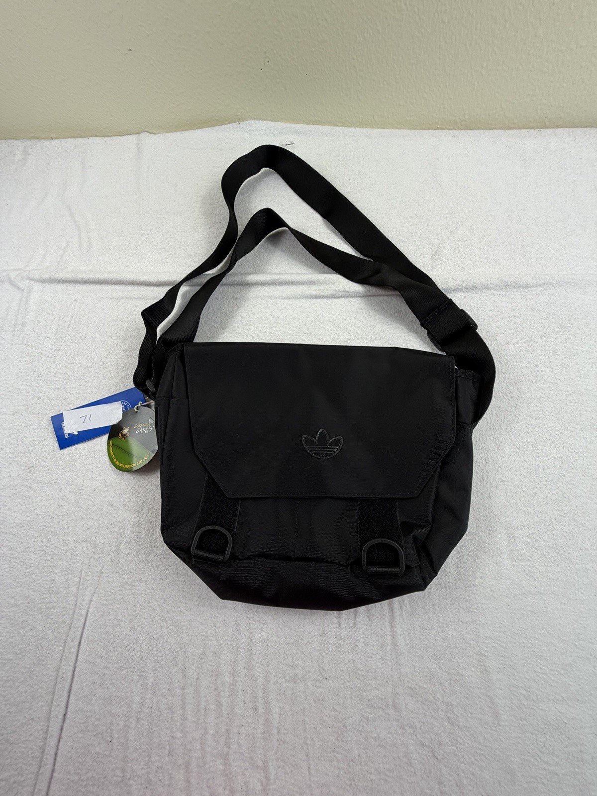 Adidas Messenger Bag HL6697 Black Tags Read $52.00 Brand New