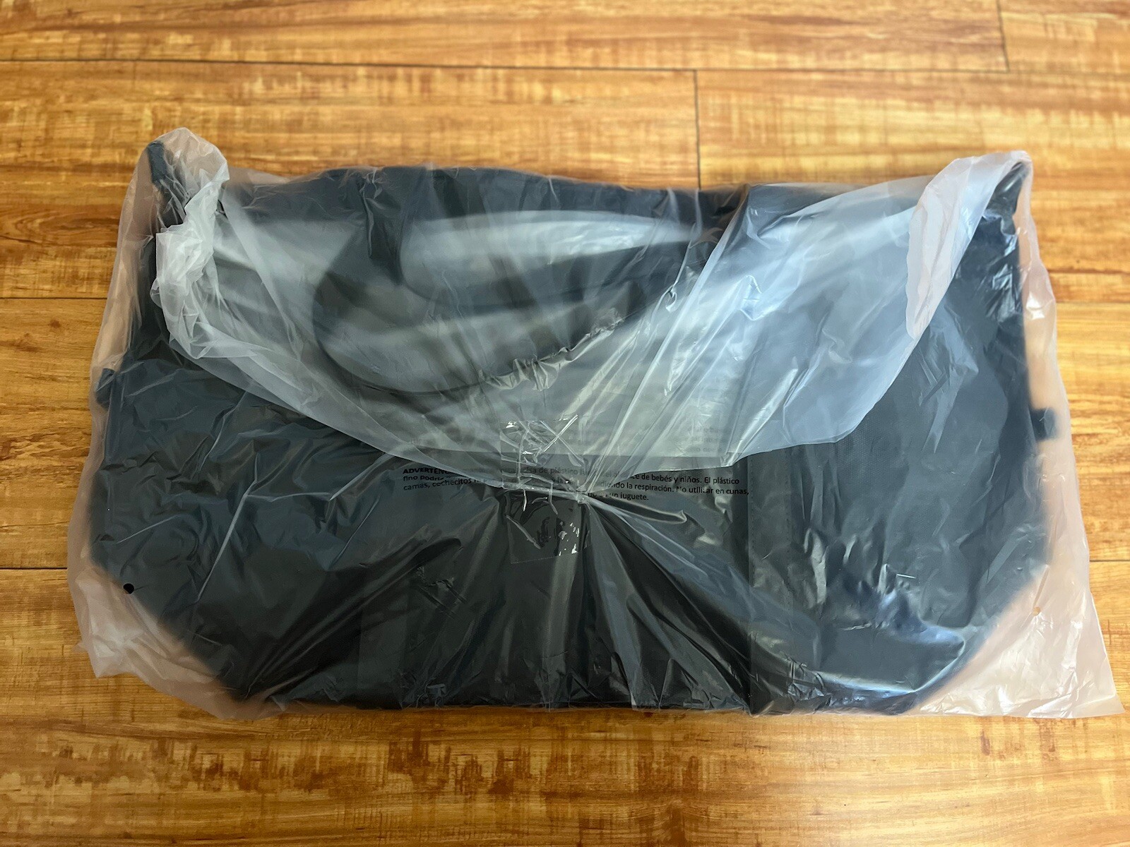 NWT John Varvatos Weekender Bag Tote Duffel Bag Gray Medium Travel Zip Around