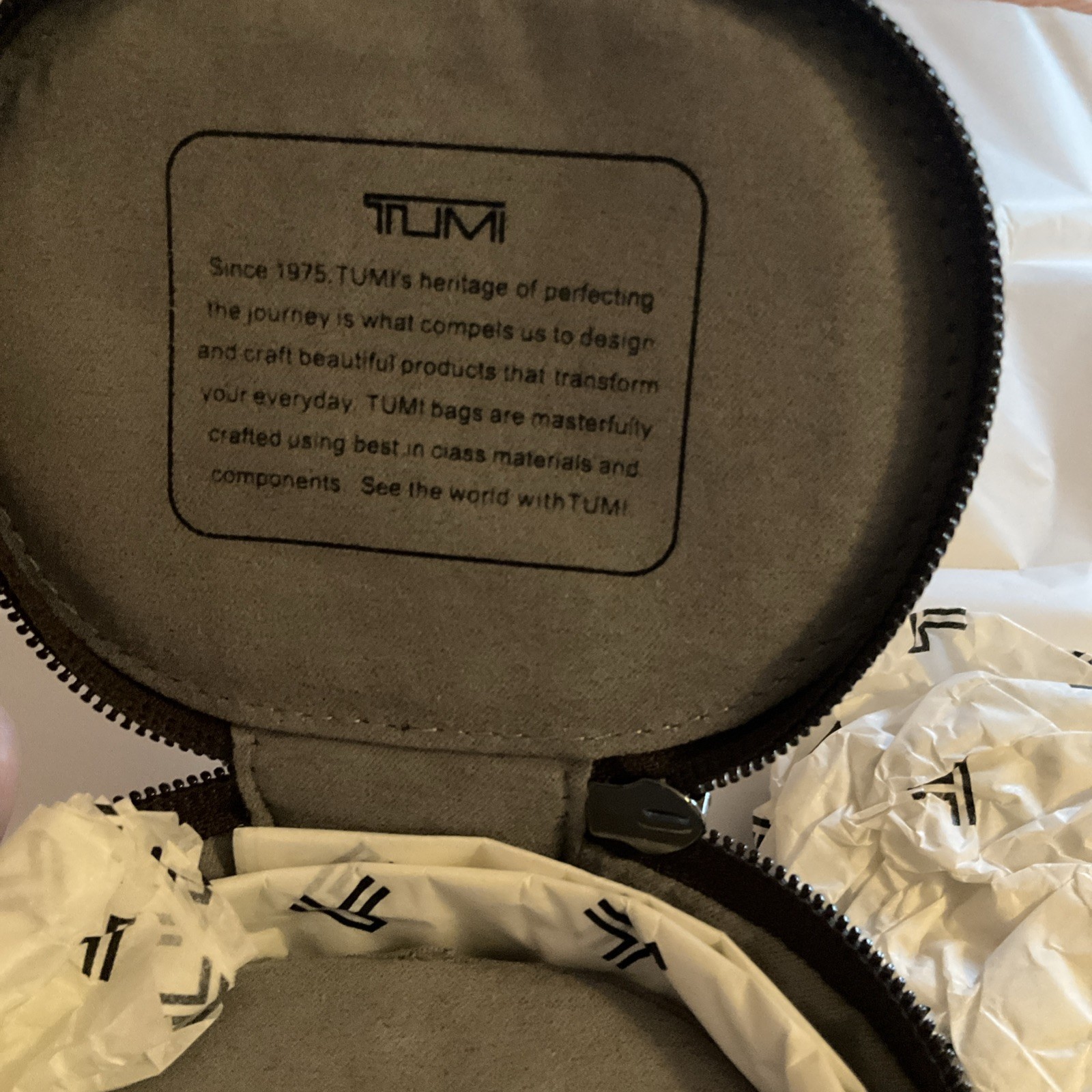 NEW Tumi Brown Leather Zip Around Travel SINGLE WATCH Case Roll Box – 4.25”