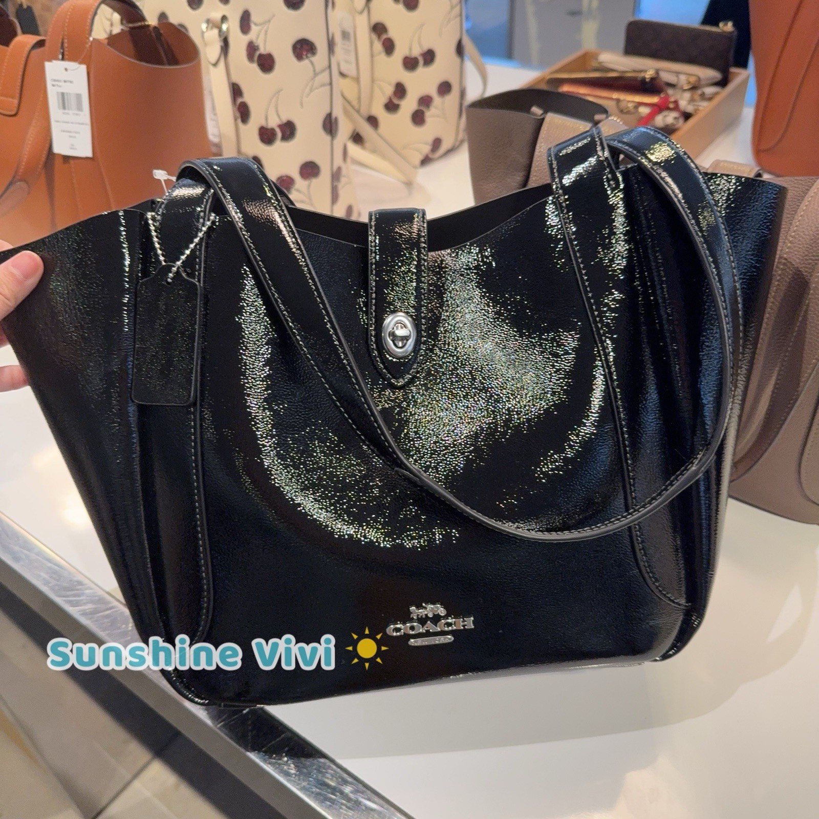 NWT Coach Hadley Turnlock Tote Shoulder Bag Black CCF05 Crinkle patent leather