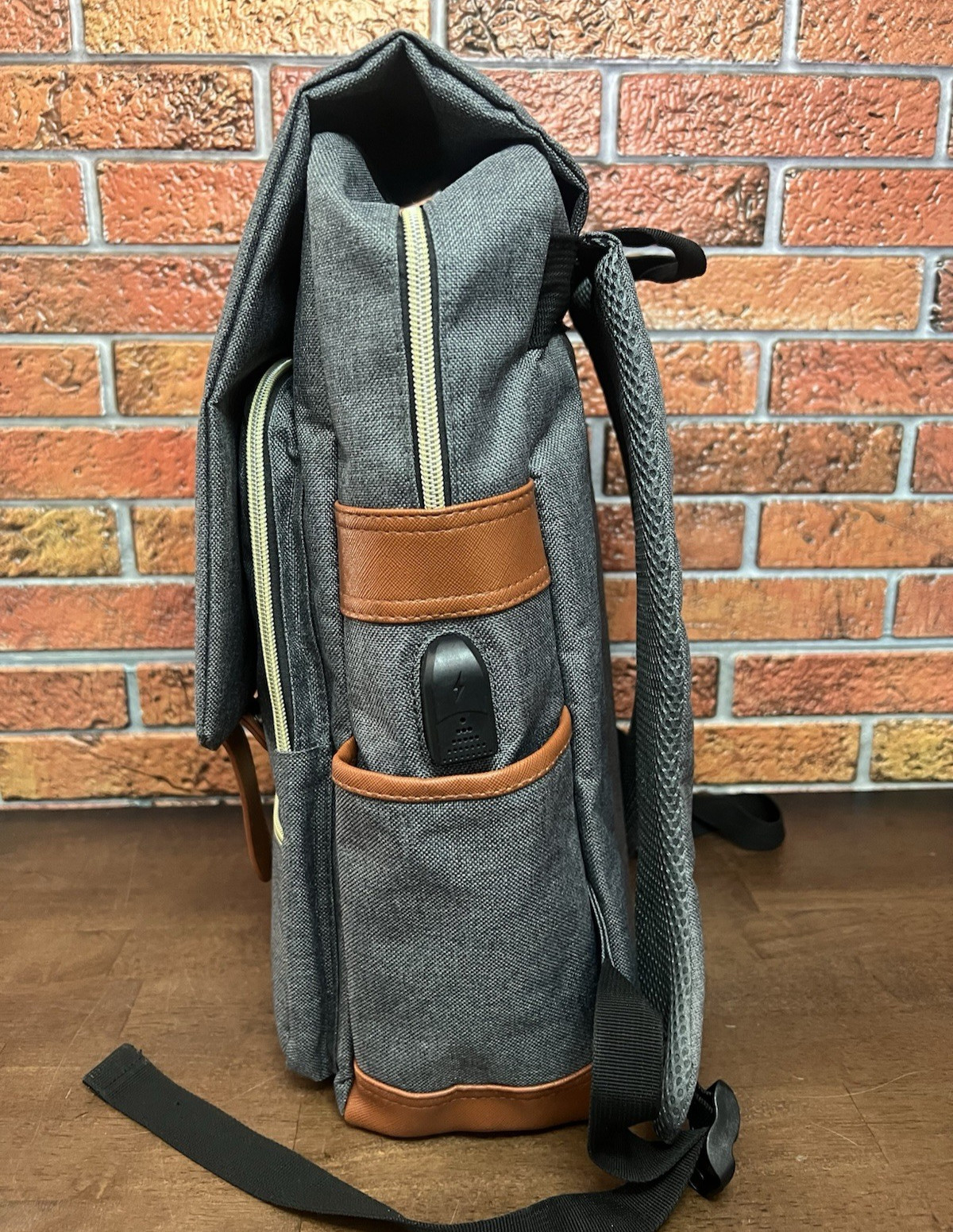 Modoker Vintage 15″ Laptop Backpack Gray Denim with External USB Port and Cable