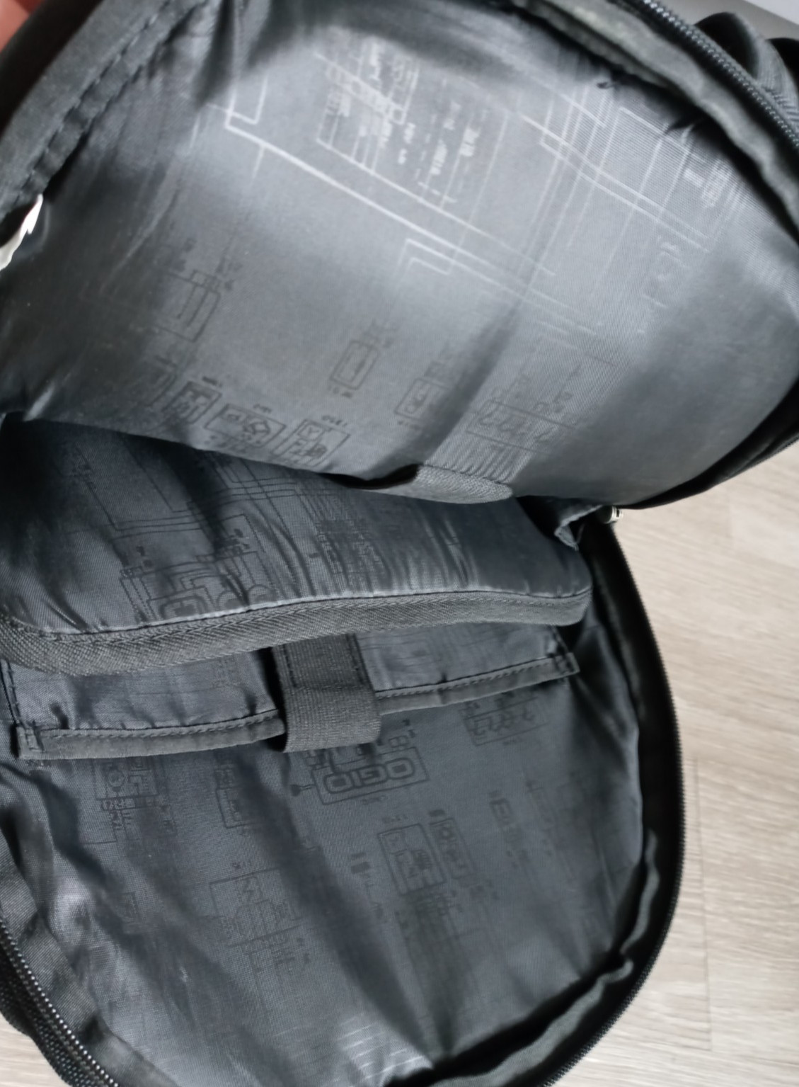 Ogio AFS Technologio Backpack With Bosch Patch perfect condition Black