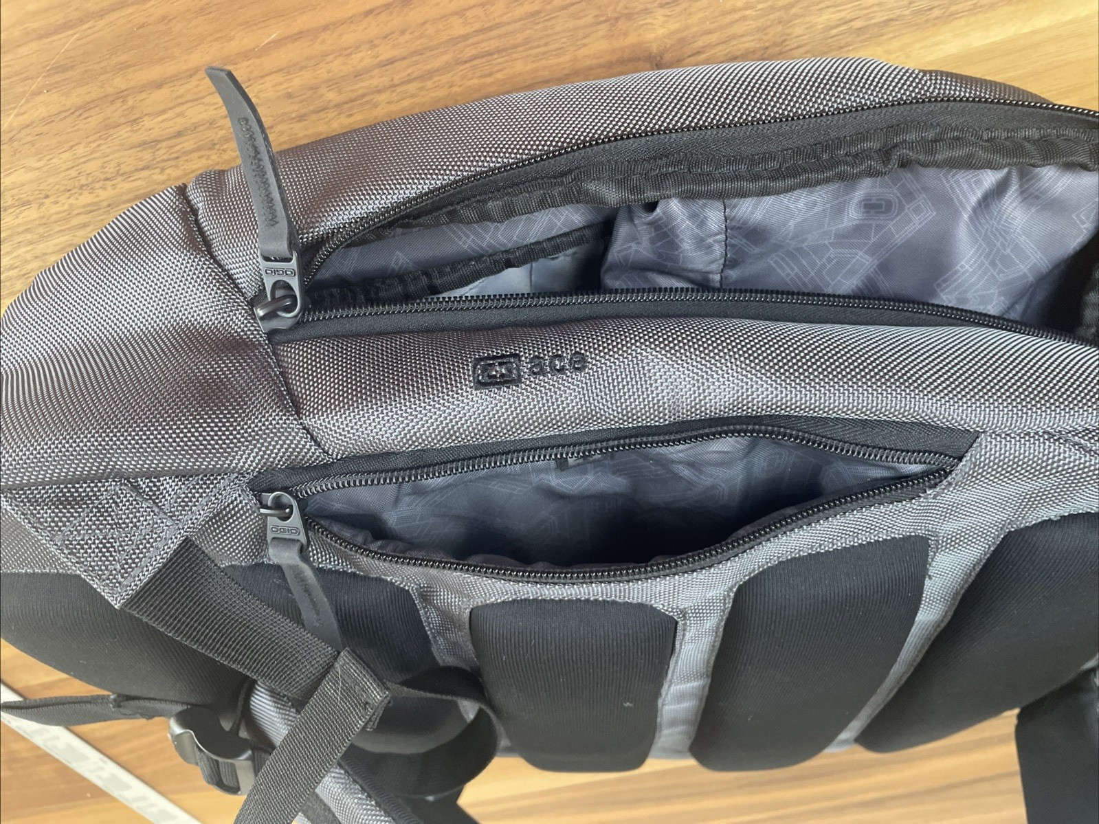 OGIO Ace Backpack 17” Laptop Pack-Tablet Sleeve Metallic Gray Padded Back