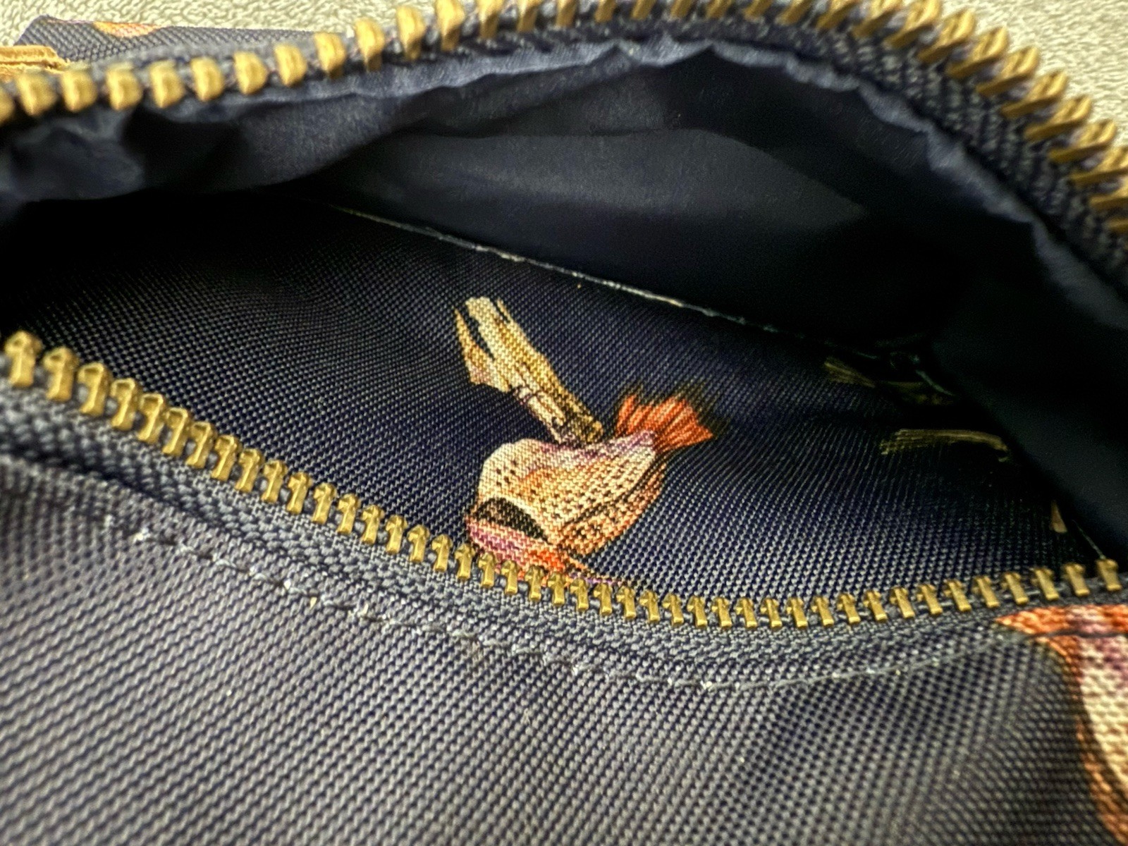Herschel Backpack Bag Birds All Over Print Pockets Casual Every Day Pack Small?