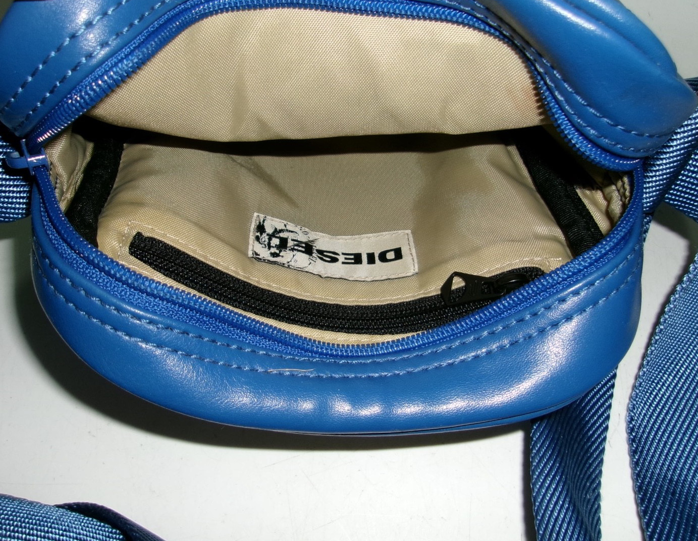 Diesel Black Blue Crossbody Bag Mohawk Logo Utility Messenger – Used – Good