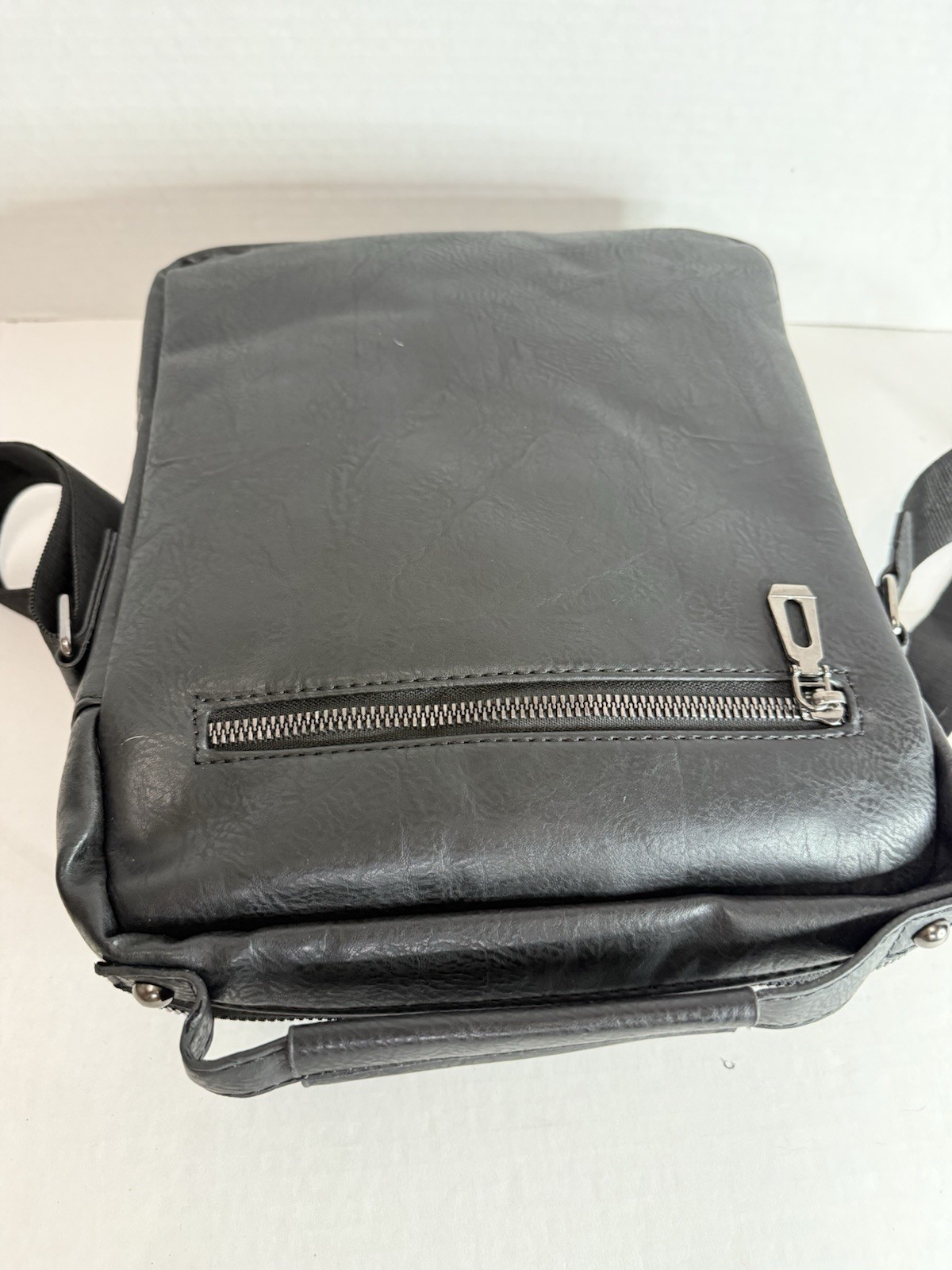 WEIXIER men’s PU leather crossbody shoulder bag Black With Zip Around Wallet