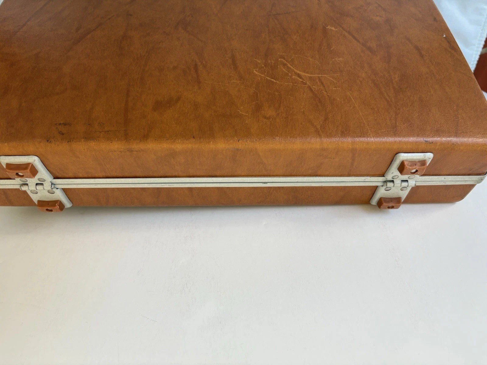 Vintage Samsonite Tan Hard Shell Briefcase Attache Carry Case NO KEY 18×13”