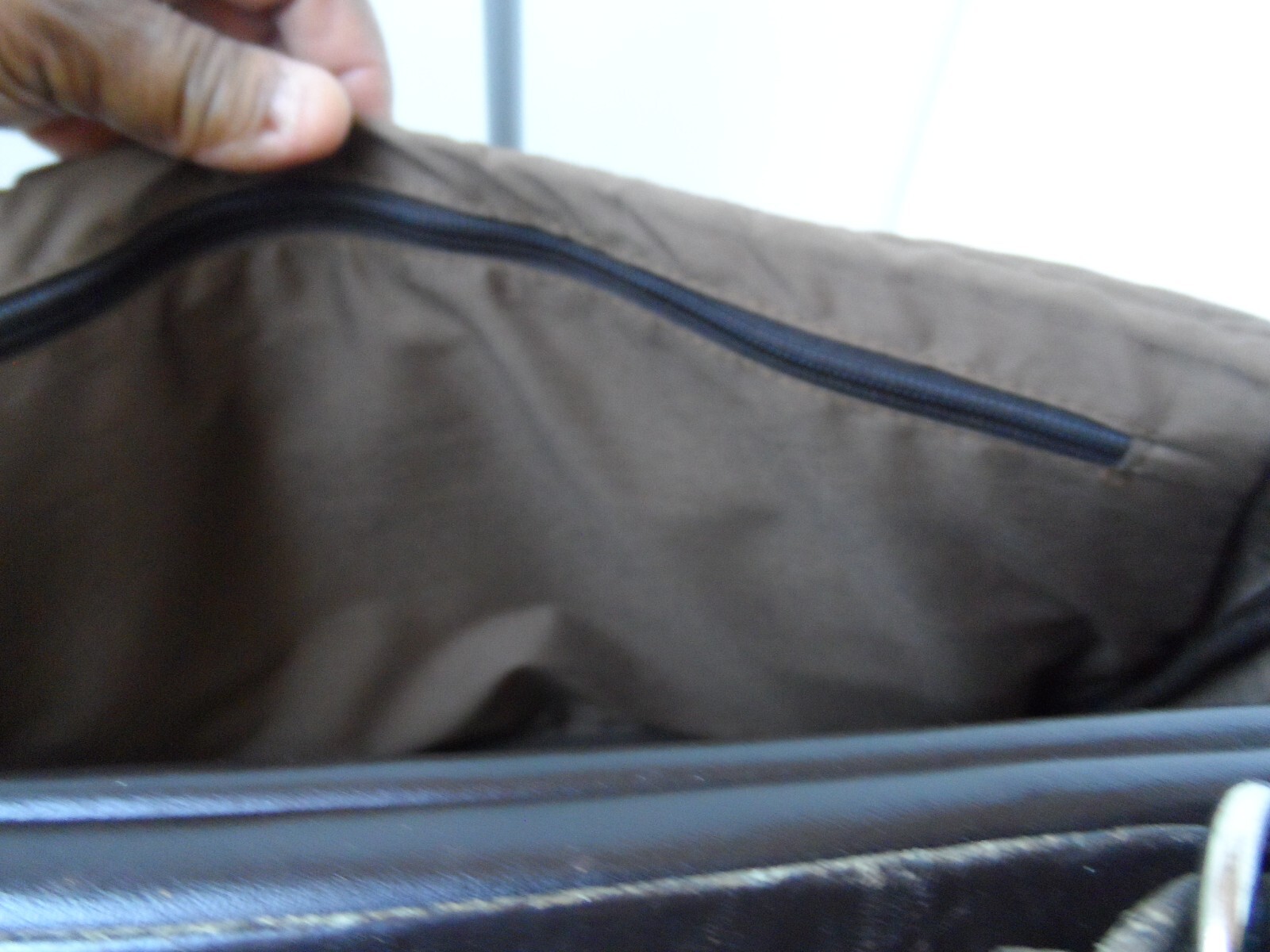 Queros Volare Group Brown Pebbled Leather Briefcase Padded ‘Laptop Bag 15.5x11x7