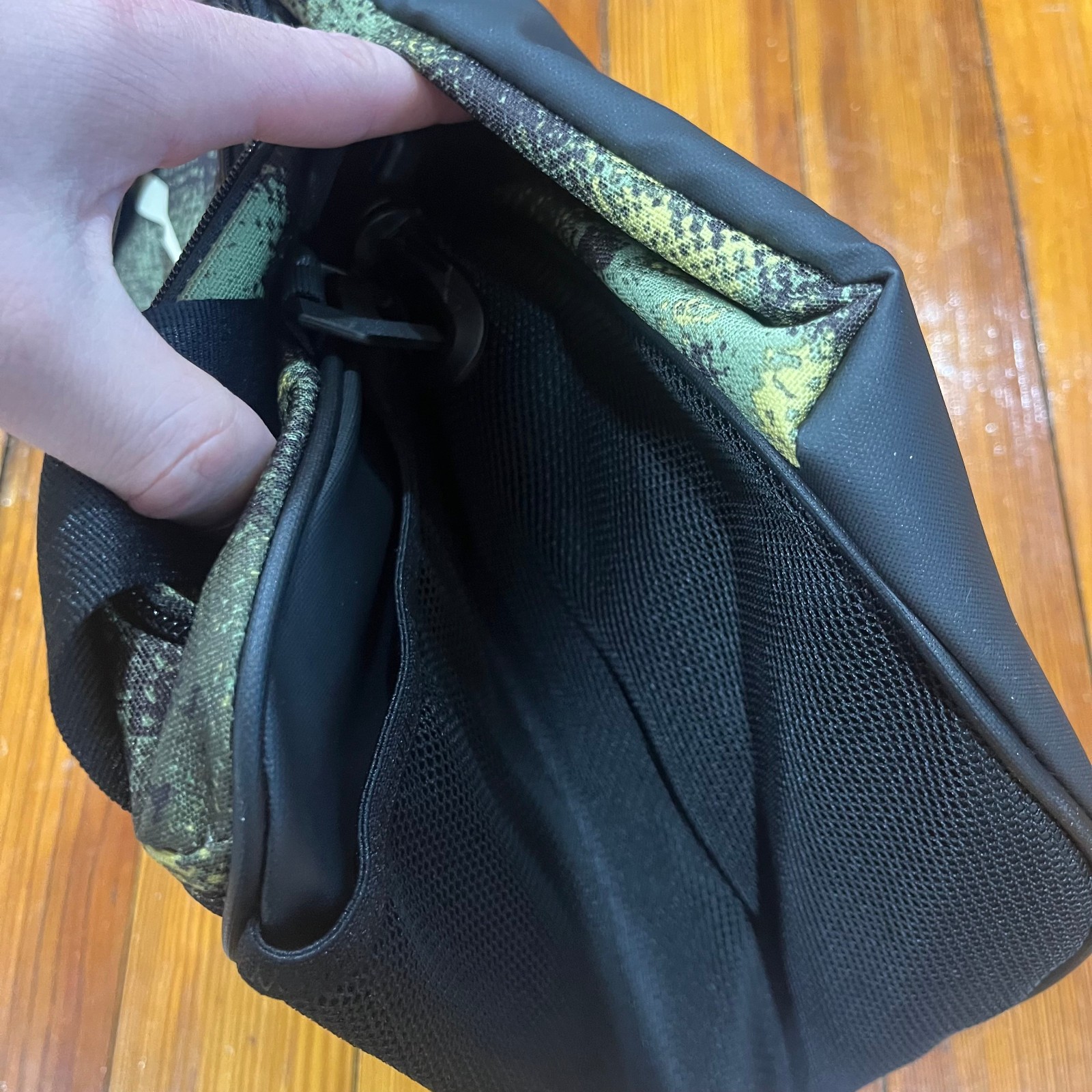 Nike Brasilia Duffel Bag Snake Print Green Medium 60L FZ2585-386 (NEW)