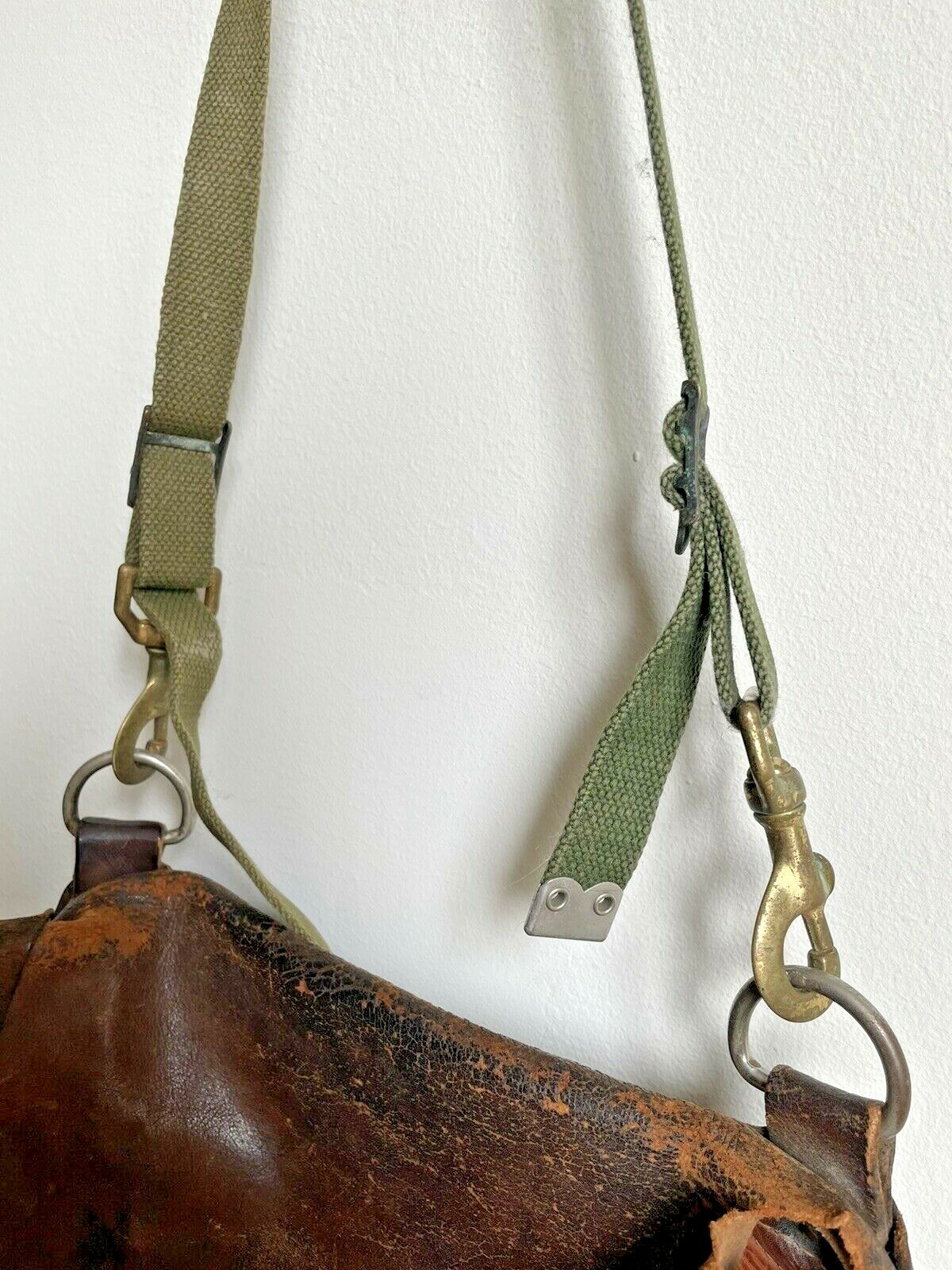 100% authentic Vintage Bucheimer 1969 Leather Brown Messenger Mail Bag