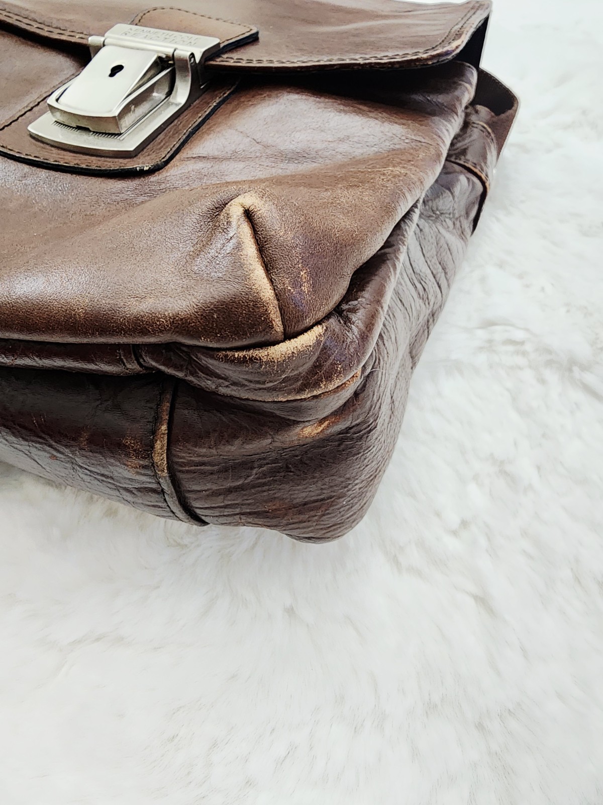 Kenneth Cole Reaction Dark Brown Genuine Leather Messenger Briefcase Crossbody