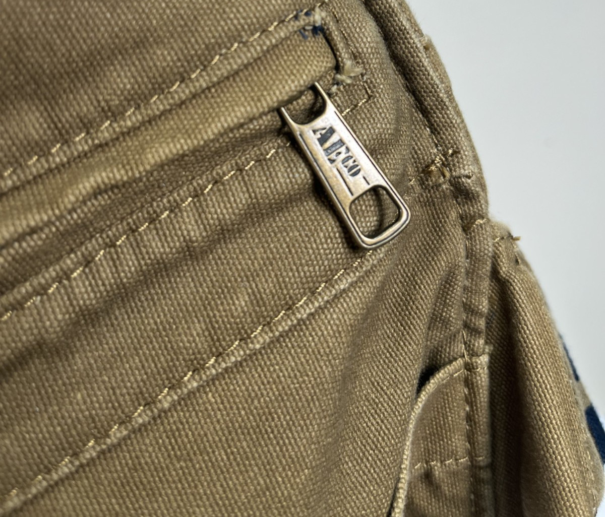AMERICAN EAGLE OUTFITTERS Large Brown Canvas Stick People Heart Messenger Bag