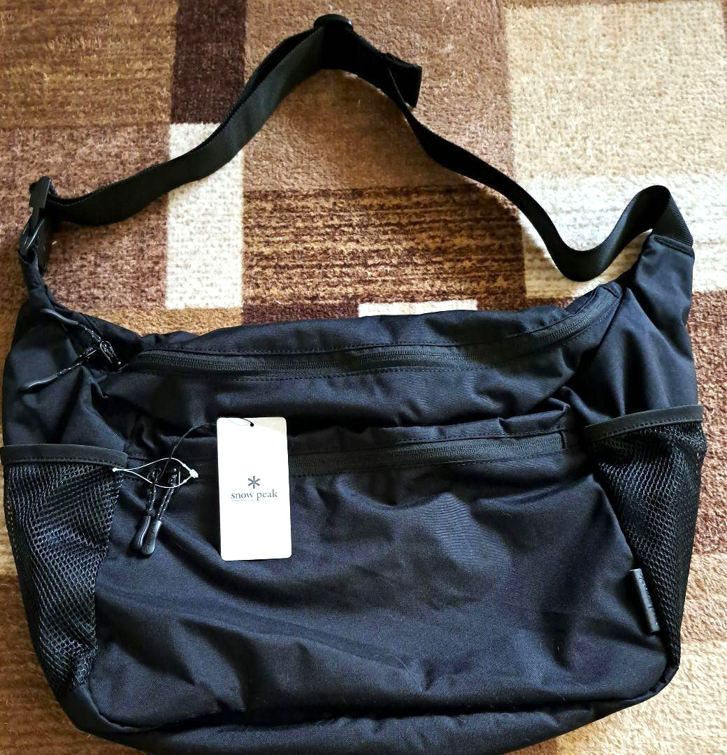 Snow Peak Middle Shoulder Bag Black Everyday Use Messenger NEW from Japan