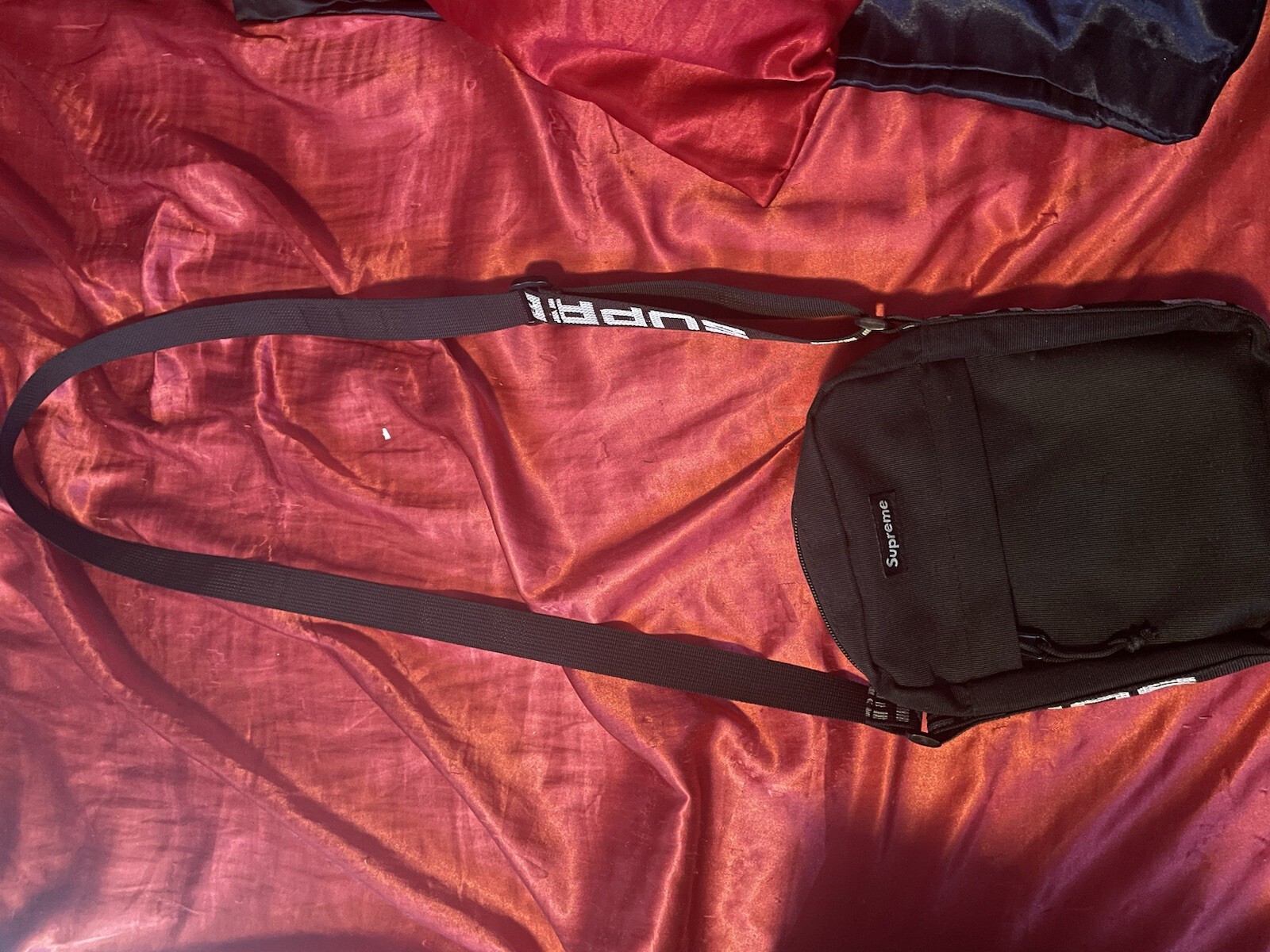 Supreme SS18 Shoulder Bag – Black