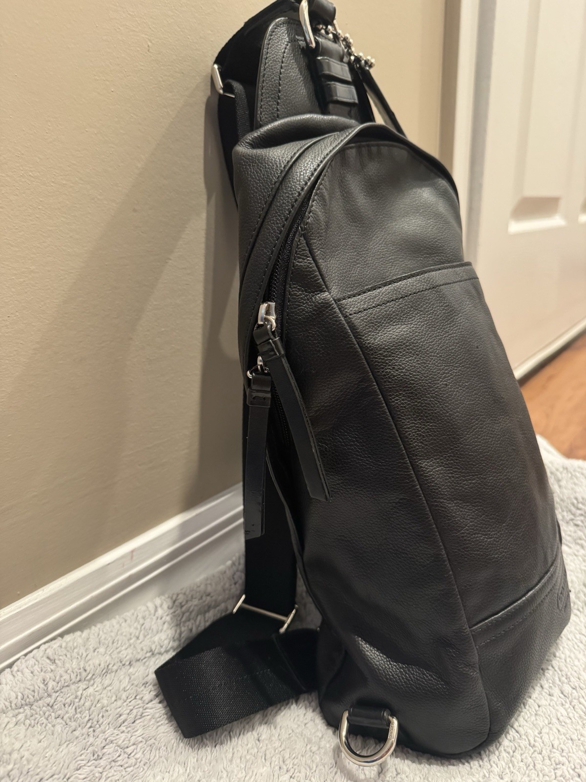 Coach Black unisex Sling Backpack Crossbody Bag Zip Closure Adjustable Strap