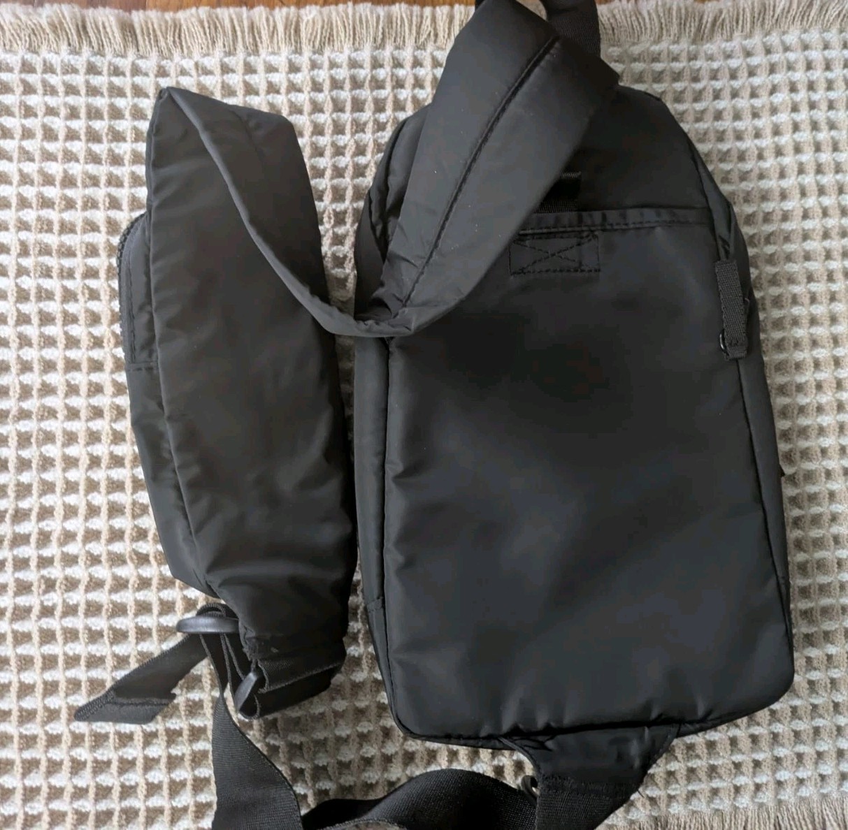 ADIDAS ESSENTIAL 2 SLING CROSSBODY BAG Unisex