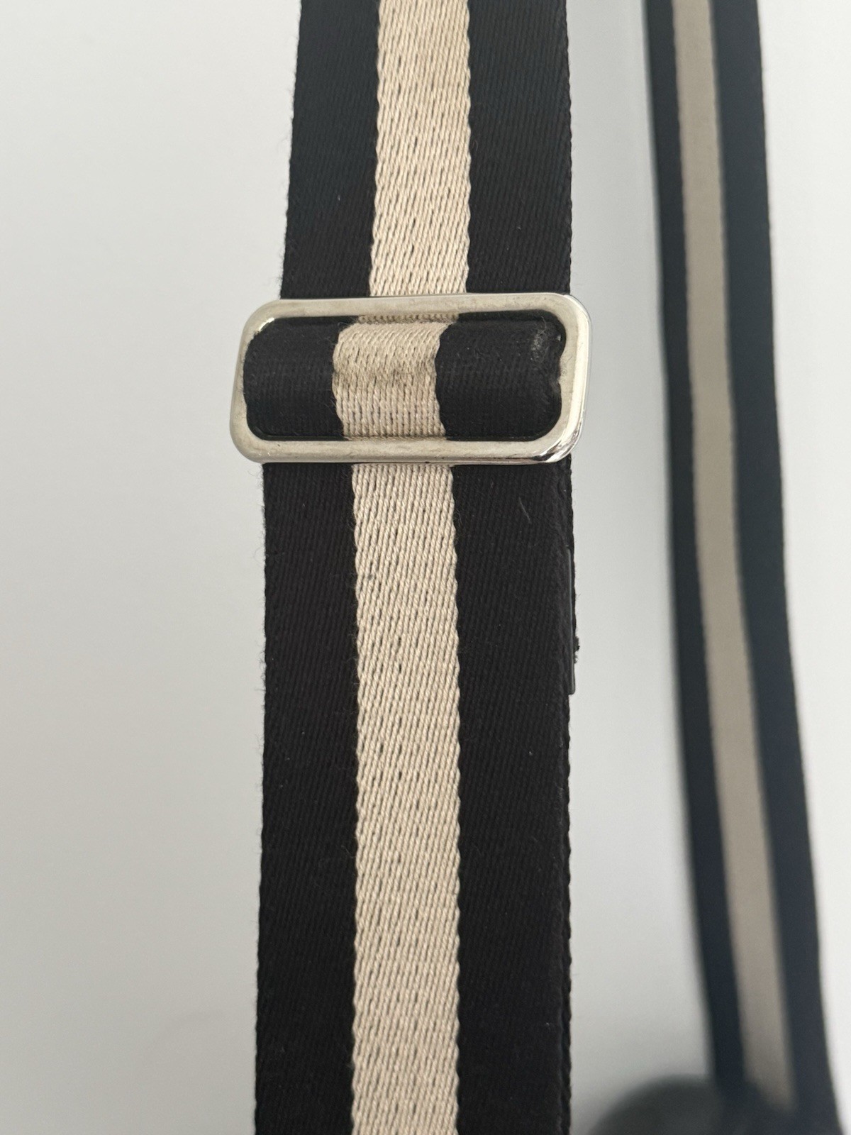 Bally Black Leather Messenger Bag Crossbody Stripe Strap Italy Classic