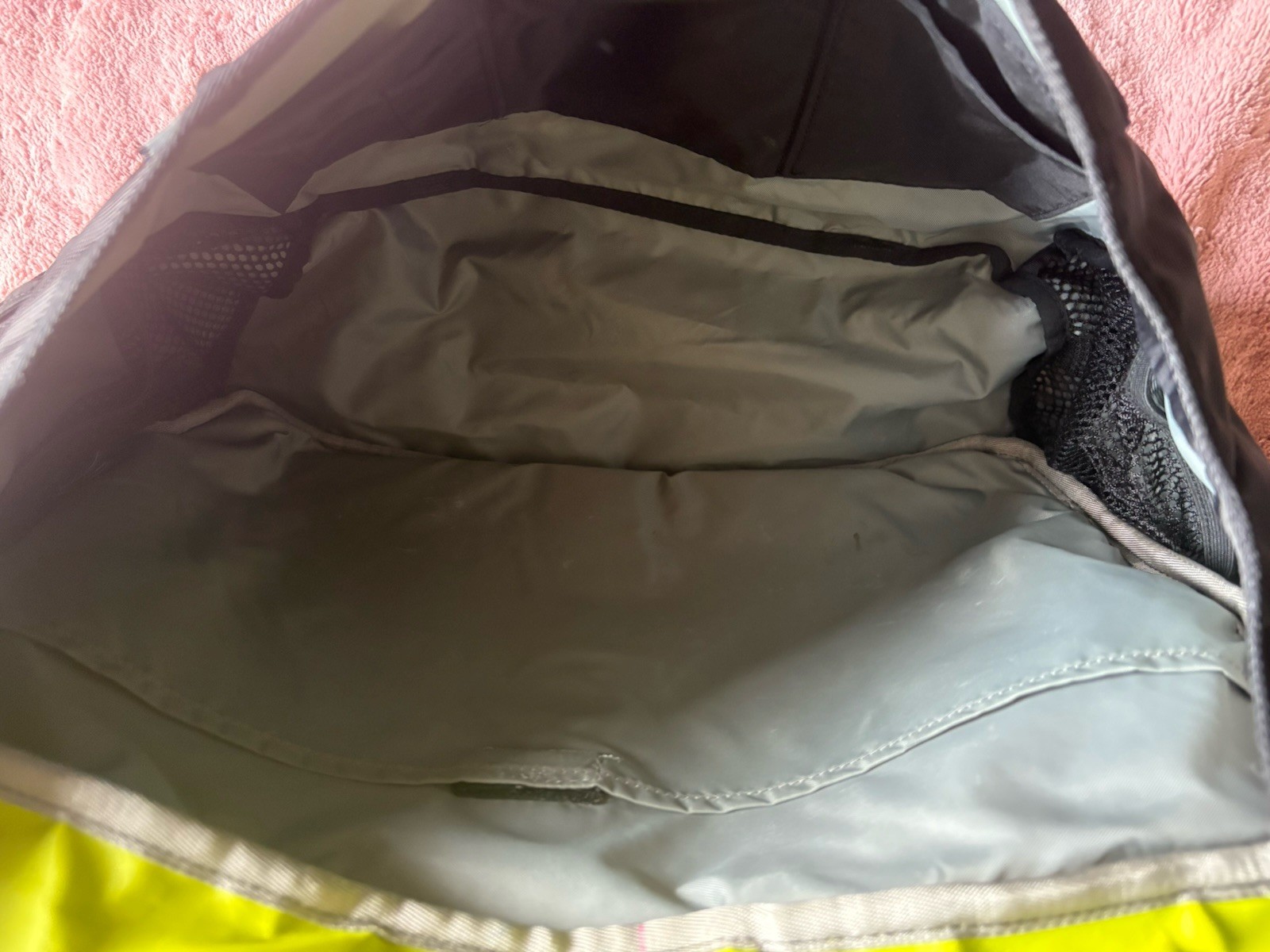 Vintage Timbuk2 Black Gray Rare Design Large Messenger Carry Bag-See Description