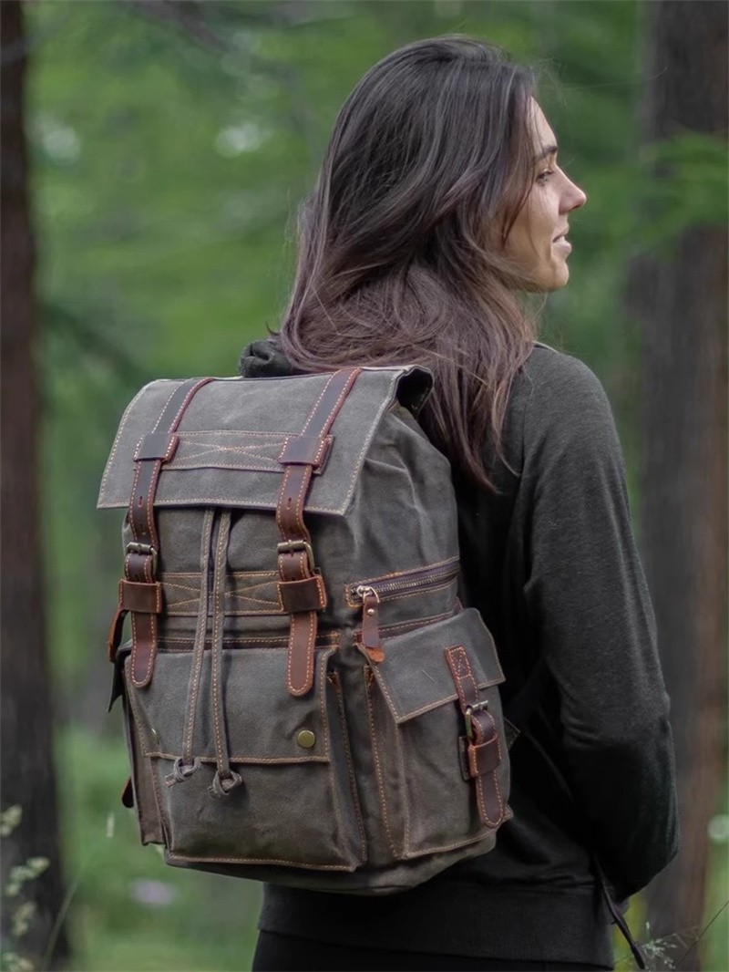 Retro Oil Wax Canvas Backpack Large Capacity Outdoor Travel Bag Leisure Knapsack
