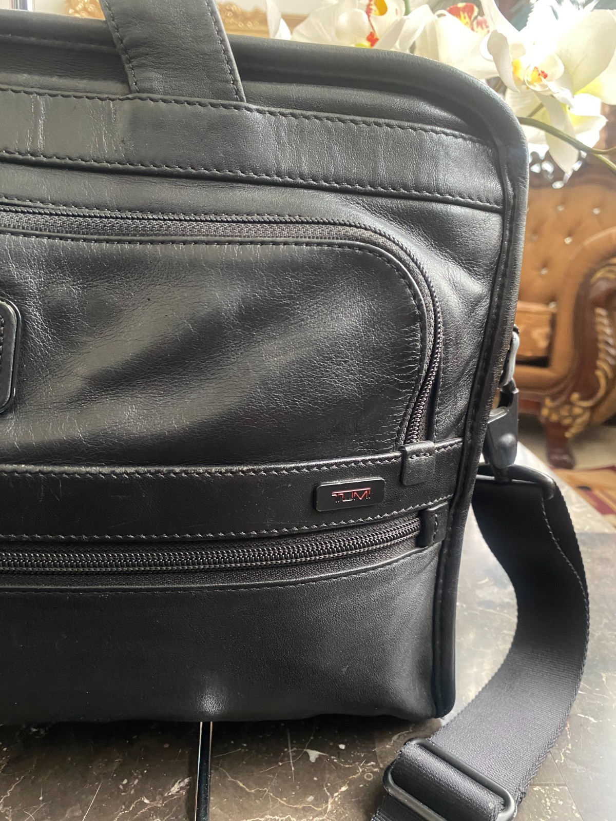 TUMI 96101DH Black All Leather Slim Laptop Business Shoulder Briefcase EUC, $650