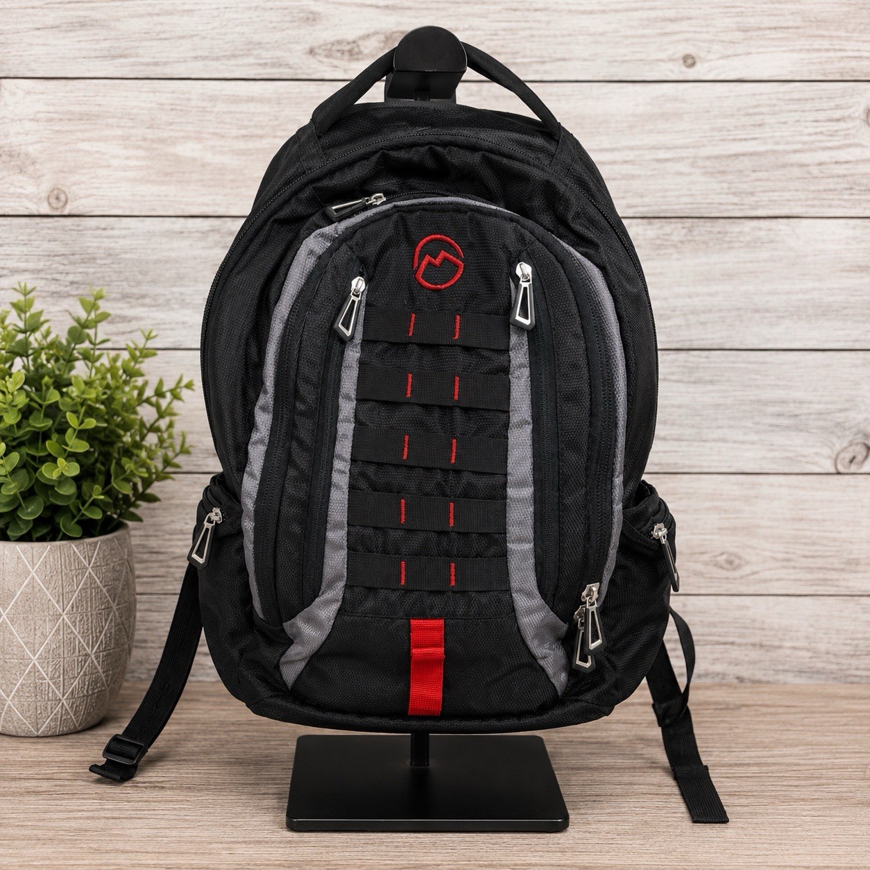 Magellan 28L Padded Laptop Backpack. See Description.