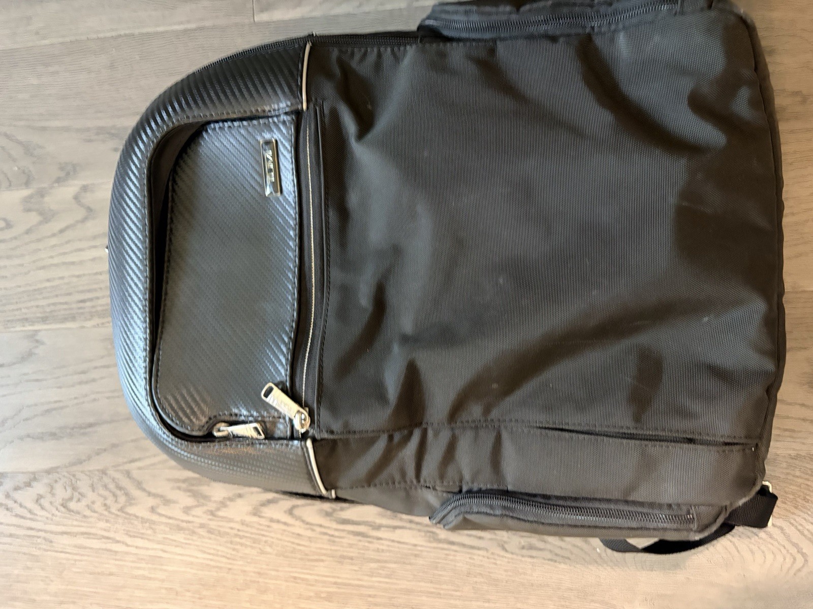Rare Tumi Backpack Carbon Black Trendy Business Casual Designer Exclusive