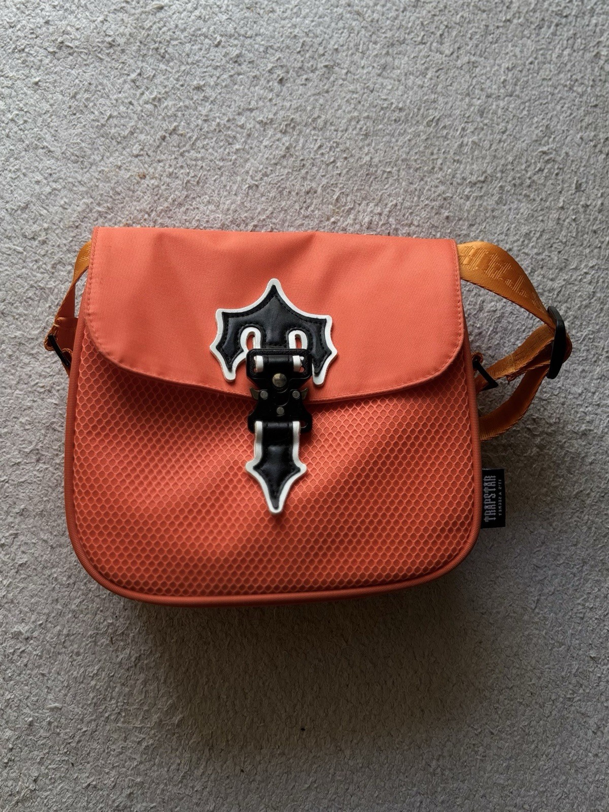 Trapstar London – Irongate TCross-Body Bag – Orange