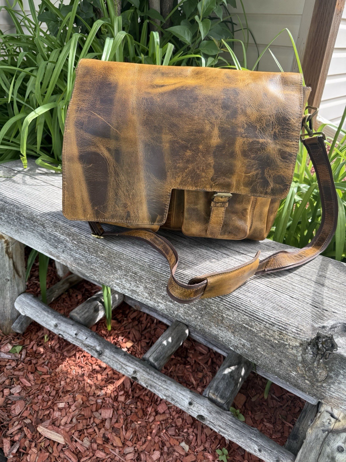 Buffalo Distressed Rustic Leather Large Messenger Bag Laptop Shoulder Bag