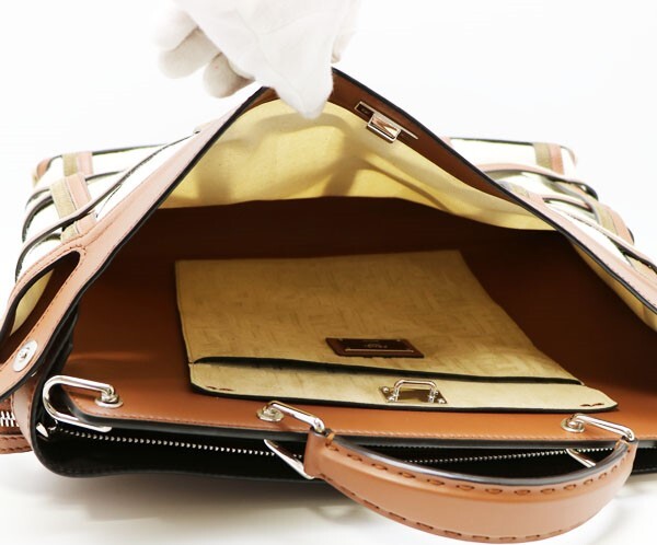 FENDI Peekaboo Iconic Essential Bag Brown Beige White Multicolor Men’s Unisex