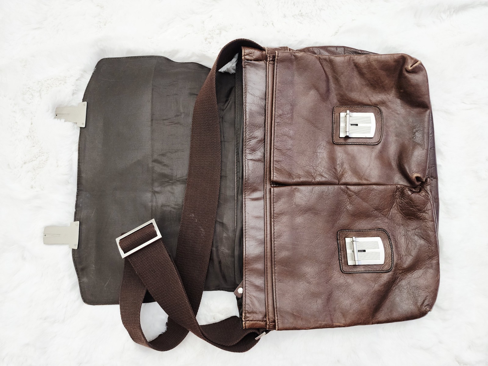 Kenneth Cole Reaction Dark Brown Genuine Leather Messenger Briefcase Crossbody