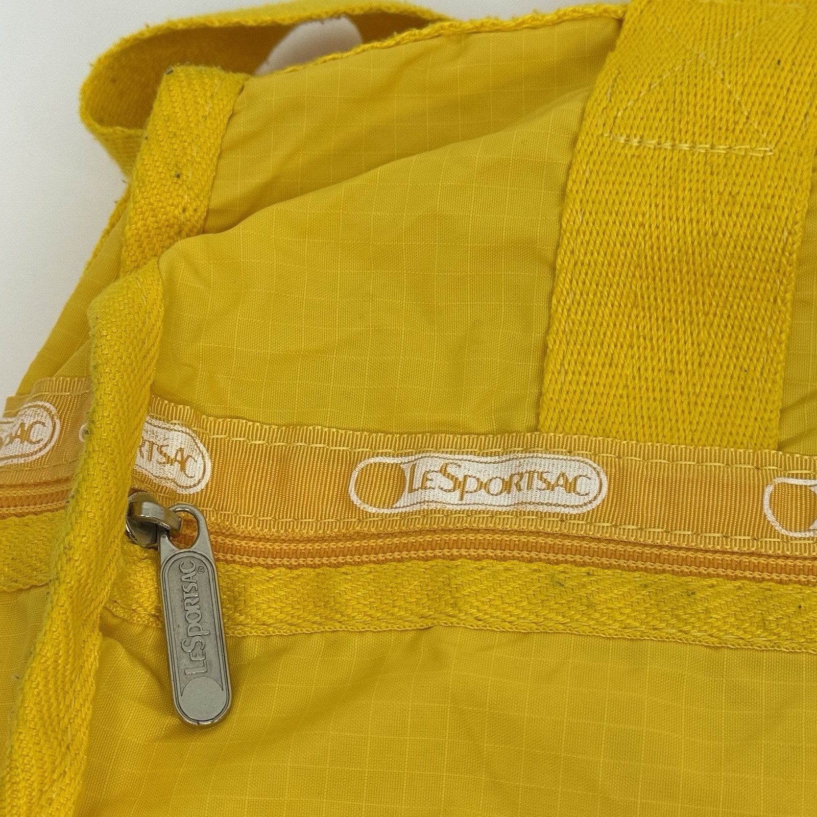 LeSportsac Adjustable Strap Carry On Crossbody Bag Yellow USA Vtg 80s 13”x10”x5”