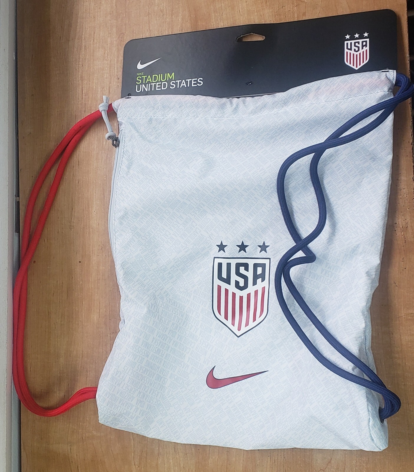 NIKE GYM WORKOUT SACKPACK, RED/WHITE/BLUE *DISTRESSED PKG