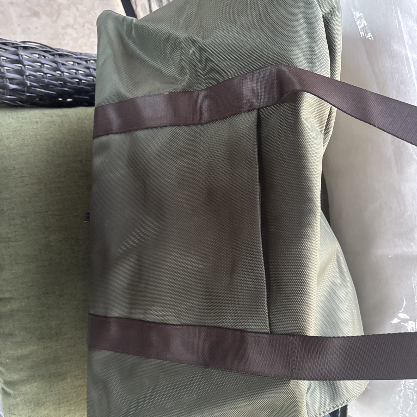 ABERCROMBIE & KENT Large Duffle Bag Travel Weekender Safari Green with Strap**