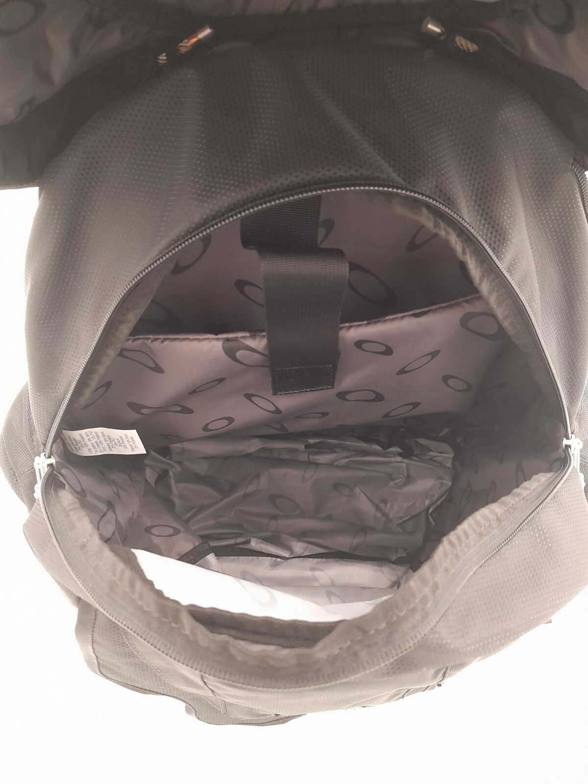 Oakley 34L Kitchen Sink Backpack – Black (92060AODM)