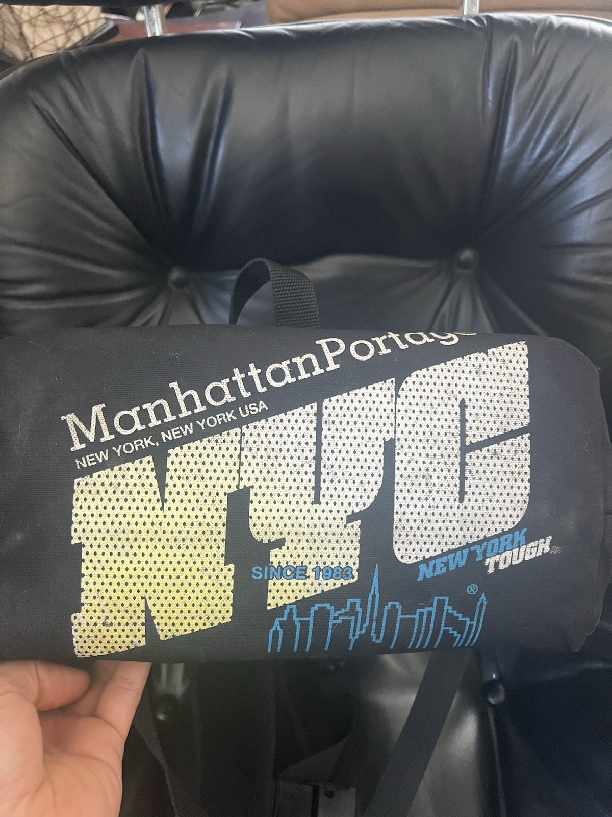 Manhattan Portage Black Medium Backpack Buckle Closure Padded Pockets Strap