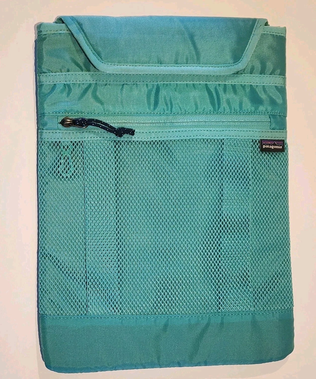 PATAGONIA Refugio Padded Sleeve for 14″ Laptop Notebook 15.5 Diagonal x 13 x 9.5